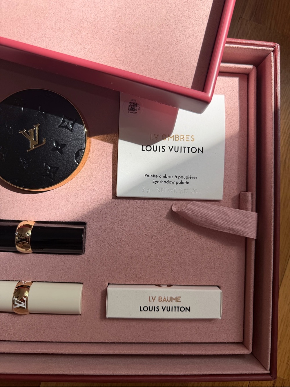 Louis Vuitton Beauté Pat McGrath Package NIB NEVER USED LIMITED EDITIKN - Picture 4 of 5